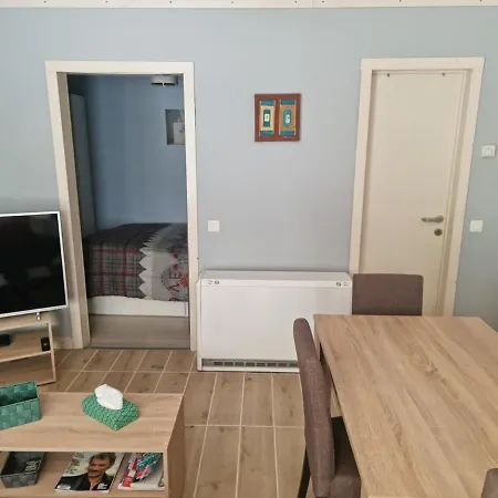 Les Deux écureuils * Vresse-sur-Semois